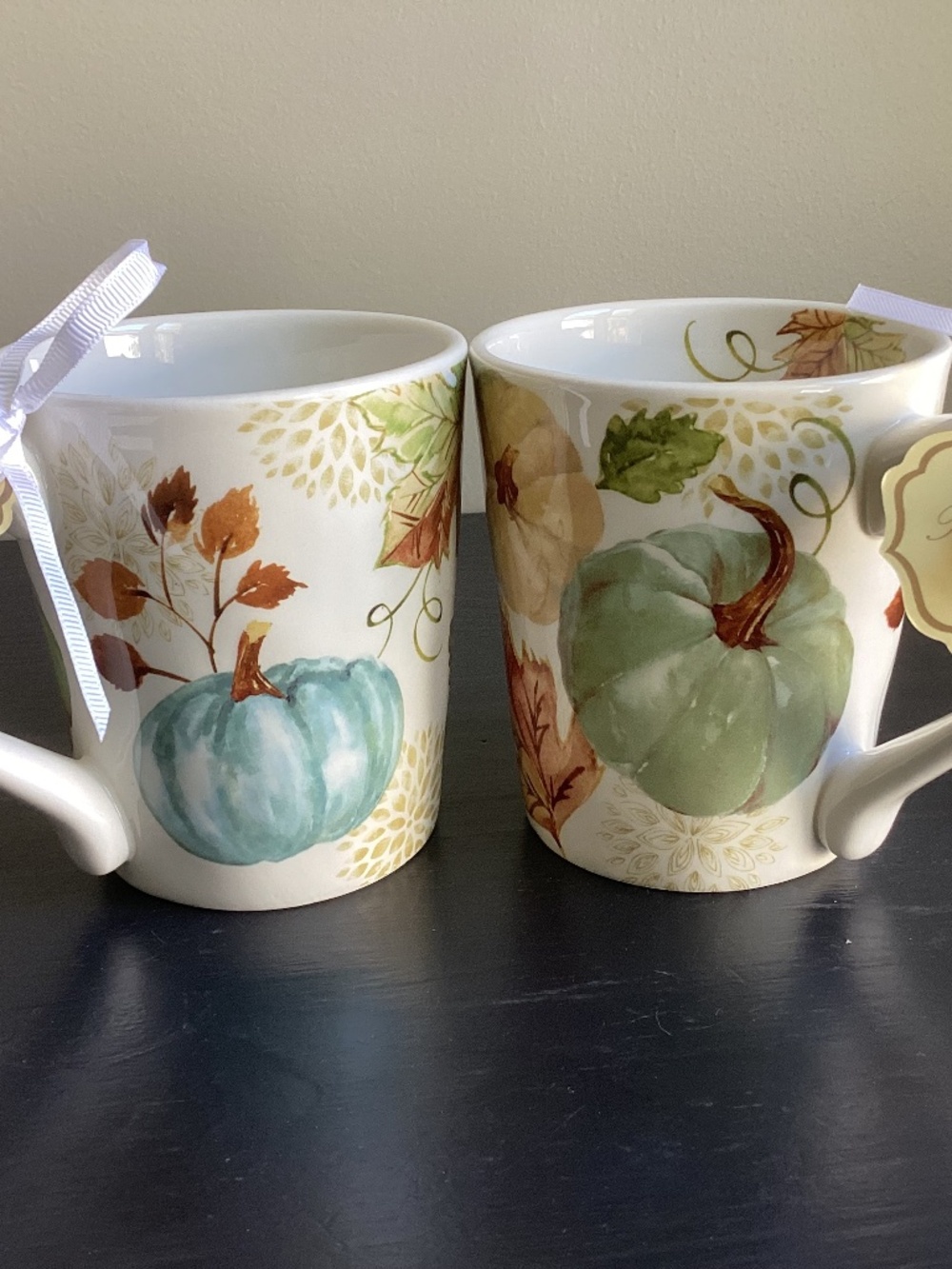 NWT Set of 2 Potter’s Studio Pumpkin Fall Leaves Ceramic 16oz Coffee Mug